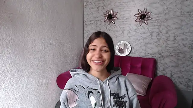 Snapshot of Evagirl69 chatting on April 24, 2026, 12:18 pm Evagirl69 online show from April 24, 2026, 12:18 pm