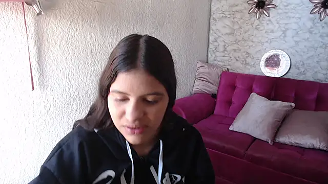 Snapshot of Evagirl69 chatting on May 20, 2026, 12:22 pm Evagirl69 online show from May 20, 2026, 12:22 pm