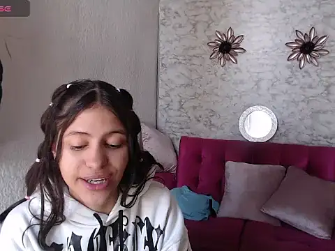 Evagirl69 online show from July 28, 2026, 3:43 pm