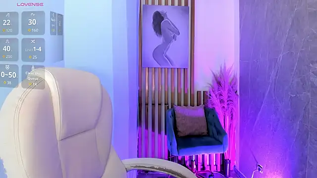 Snapshot of PauliinaBelle_ chatting on May 20, 2026, 1:39 pm PauliinaBelle online show from May 20, 2026, 1:39 pm