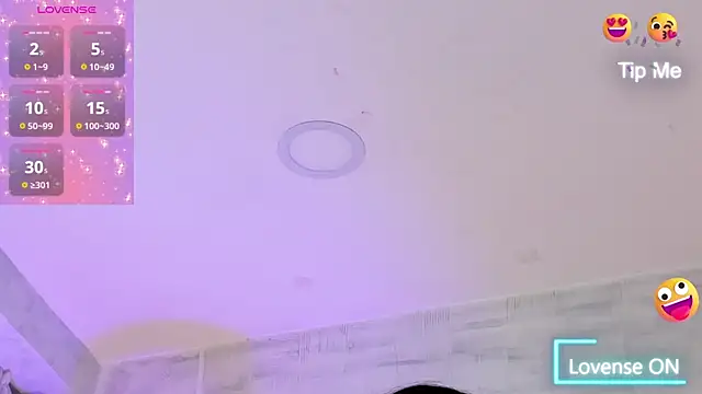 Snapshot of PauliinaBelle_ chatting on August 3, 2026, 1:16 pm PauliinaBelle online show from August 3, 2026, 1:16 pm