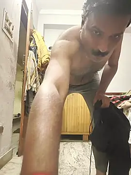 vardh033 online show from November 15, 2025, 12:23 pm