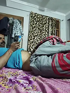 vardh033 online show from February 25, 2026, 6:39 pm