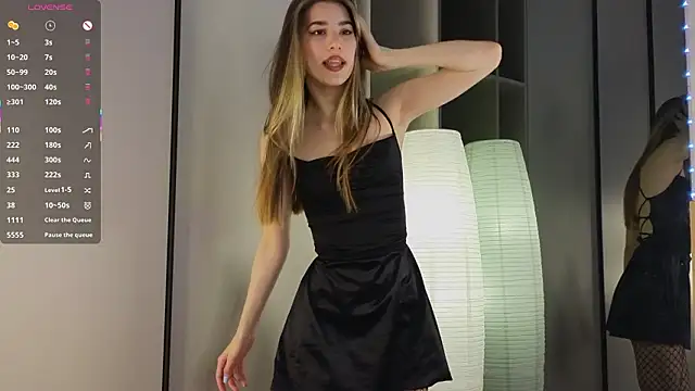 Snapshot of Quinavelle chatting on March 4, 2026, 6:30 am Quinavelle online show from March 4, 2026, 6:30 am