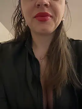 Snapshot of ladywithbigass chatting on February 5, 2026, 6:07 am ladywithbigass online show from February 5, 2026, 6:07 am