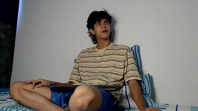 alexmark  online show from June 12, 2026, 1:54 pm