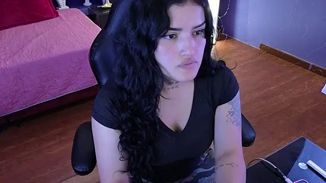 sari belle online show from December 3, 2025, 9:35 pm