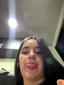 Luciaparker03 online show from September 24, 2025, 2:20 pm