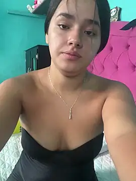 Luciaparker03 online show from September 29, 2025, 4:01 pm