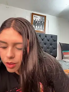 Snapshot of AVA_69 chatting on January 15, 2026, 11:04 am AVA 69 online show from January 15, 2026, 11:04 am