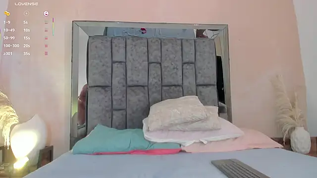  miss mia online show from February 24, 2026, 11:52 am