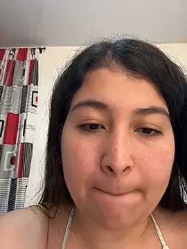 Snapshot of evelyn_1702 chatting on November 25, 2025, 10:43 pm evelyn 1702 online show from November 25, 2025, 10:43 pm