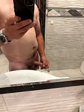 123plmnbvcxz online show from September 10, 2025, 8:20 pm