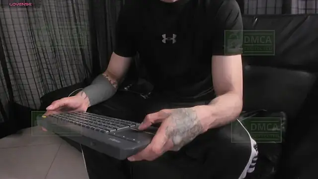 Mr Klein 69 online show from November 12, 2025, 8:19 pm