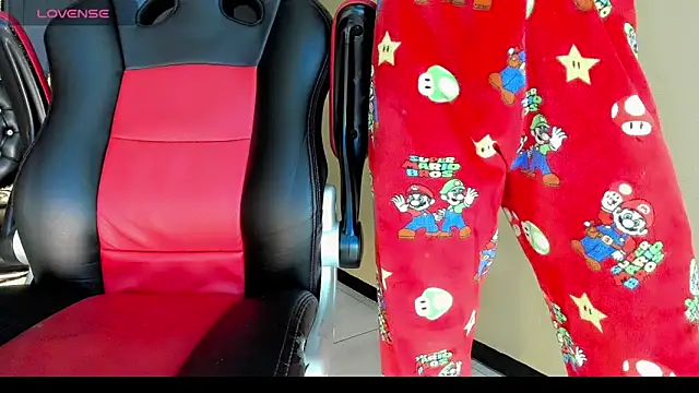 Natasha clifford online show from December 2, 2025, 7:09 pm