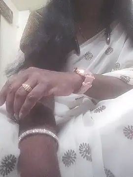 hotmahitha online show from May 28, 2026, 8:55 am