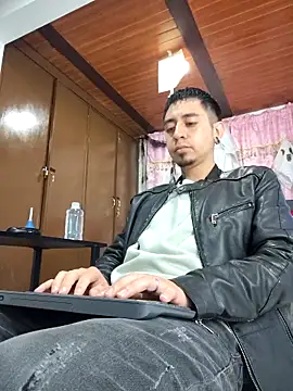 abnerdam01 online show from October 20, 2025, 1:55 pm