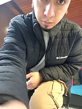 abnerdam01 online show from October 25, 2025, 4:57 pm