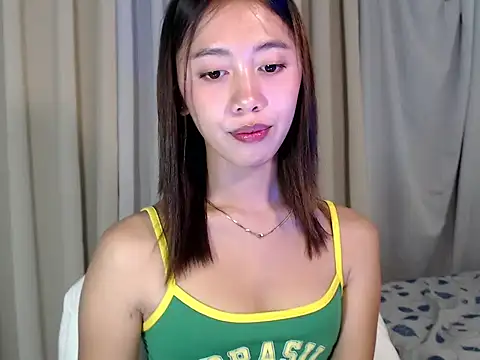 Snapshot of lovely_kiannaHugecock chatting on September 13, 2025, 8:36 am lovely kiannaHugecock online show from September 13, 2025, 8:36 am