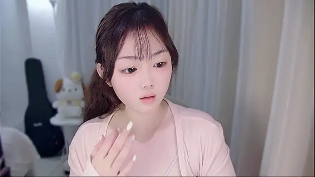 YUANYUAN-A online show from November 29, 2025, 11:35 am