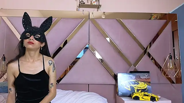 Sophia moo  online show from October 25, 2025, 5:26 am