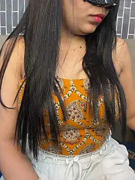Riya-6969 online show from July 10, 2026, 3:03 pm