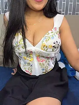 Riya-6969 online show from July 28, 2026, 2:24 pm