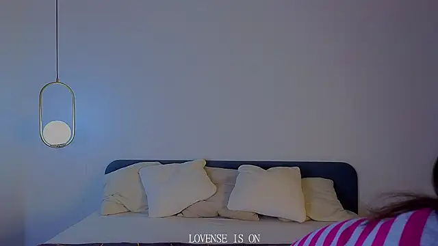 BritniBers online show from November 21, 2025, 1:26 am