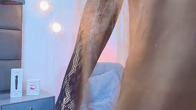 Slenna Moon online show from April 2, 2026, 12:19 am