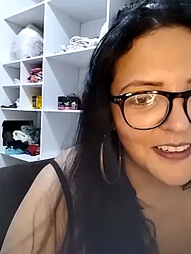 Snapshot of AuroraChest chatting on September 21, 2025, 7:59 pm AuroraChest online show from September 21, 2025, 7:59 pm