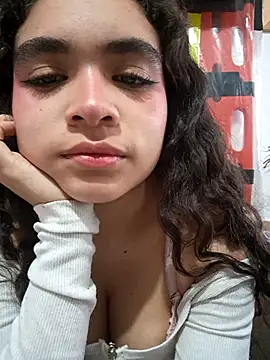 Snapshot of KENDALL_ART chatting on November 29, 2025, 9:40 pm KENDALL ART online show from November 29, 2025, 9:40 pm