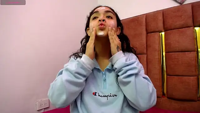 Snapshot of KENDALL_ART chatting on February 5, 2026, 4:17 am KENDALL ART online show from February 5, 2026, 4:17 am