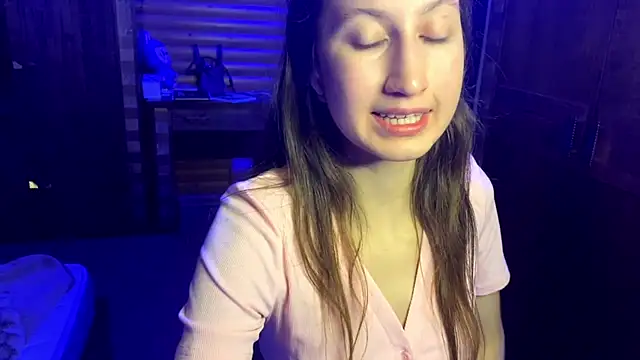 Shyselly online show from October 2, 2025, 7:54 pm