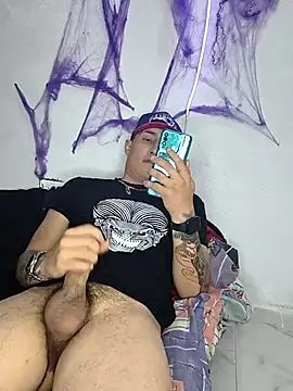 Samms777exotic online show from October 13, 2025, 8:36 am