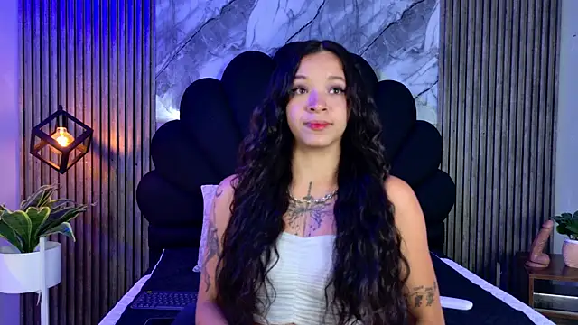 AlahyaPalmerR online show from September 22, 2025, 2:24 am