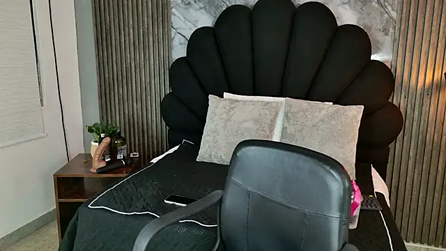 AlahyaPalmerR online show from October 9, 2025, 2:53 am