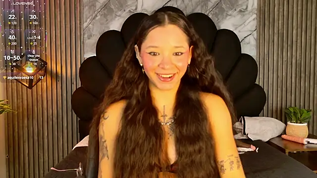 AlahyaPalmerR online show from October 16, 2025, 8:04 am