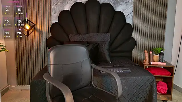 AlahyaPalmerR online show from October 18, 2025, 3:09 am