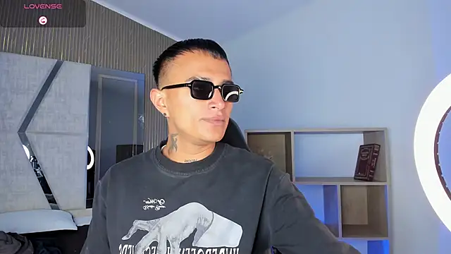 LiamDeep online show from February 20, 2026, 8:31 pm