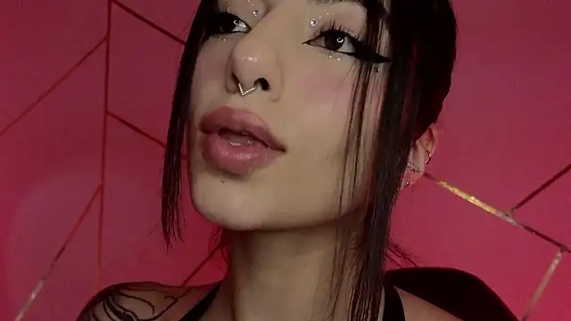 Hollyxx  online show from March 24, 2026, 12:37 am