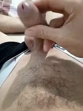 kelvinjesus34 online show from October 25, 2025, 3:47 am