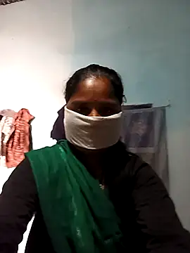 Sheema tyagi online show from December 5, 2025, 9:18 am