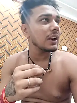 romantic couple1 online show from October 2, 2025, 3:13 am