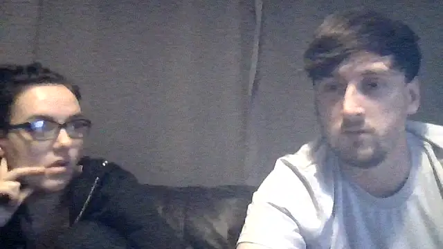 scottishcouple2002 online show from October 16, 2025, 6:20 pm