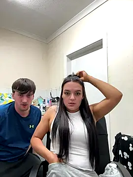 scottishcouple2002 online show from October 25, 2025, 6:21 am