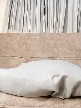 Marian Zeller online show from October 8, 2025, 9:07 am