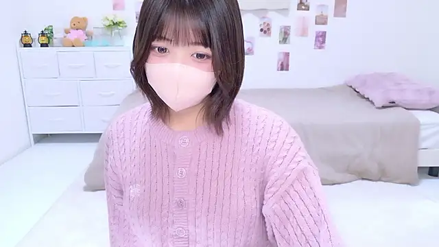 Snapshot of Hinata_Sun chatting on November 26, 2025, 12:39 pm Hinata Sun online show from November 26, 2025, 12:39 pm