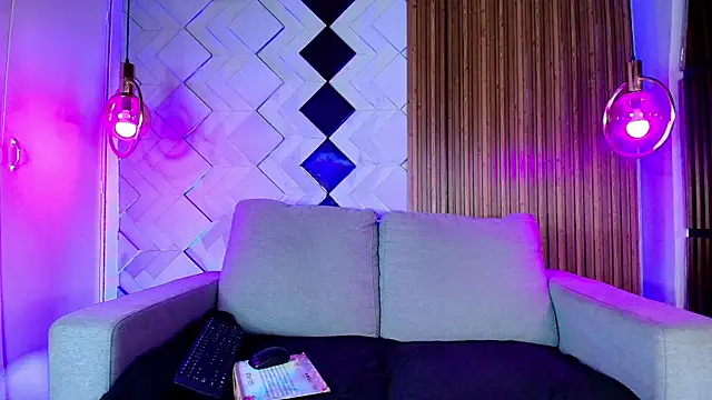 Susyhot  online show from September 27, 2025, 11:15 am