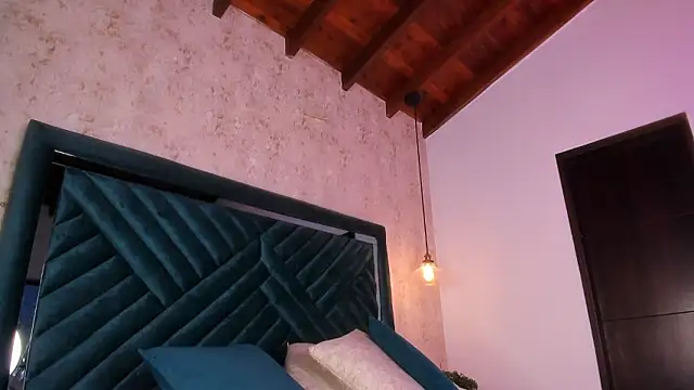 Sofi Moreno online show from February 27, 2026, 11:54 am