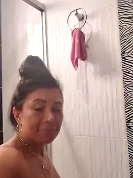 mia mancinii online show from April 4, 2026, 6:27 pm